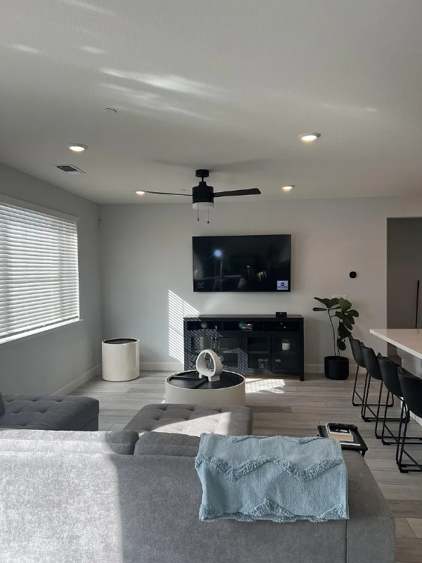 630 Golden Violet Way - Photo 3 of 14