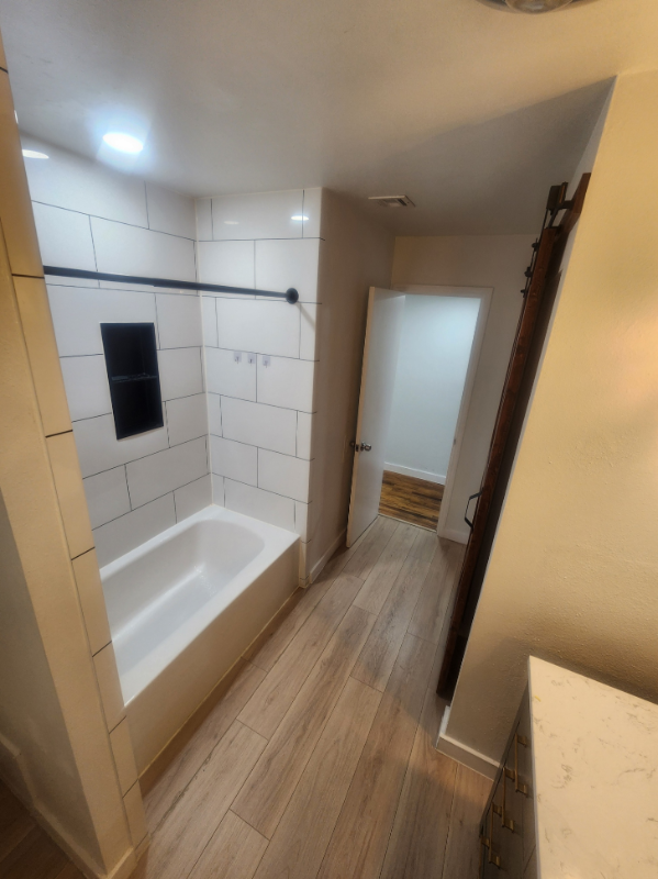 8616 Edgemere Blvd - Photo 6 of 12