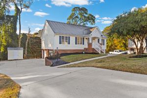 featured image of 156 Mallard View Ln