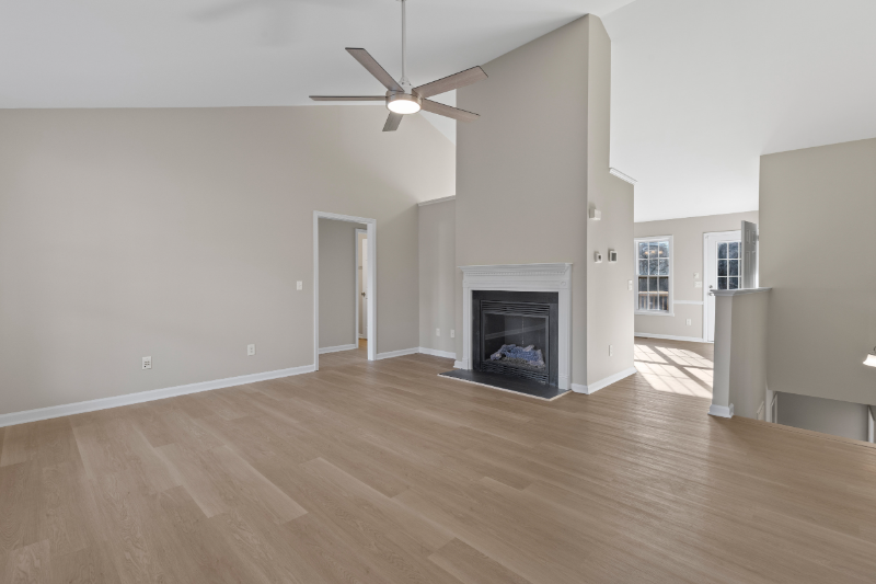 156 Mallard View Ln - Photo 3 of 18