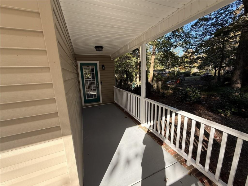 8111 Oak Arbor Rd - Photo 3 of 15