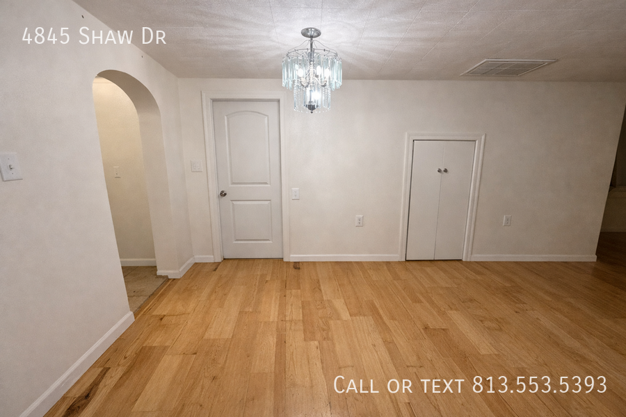 4845 Shaw Dr - Photo 4 of 25