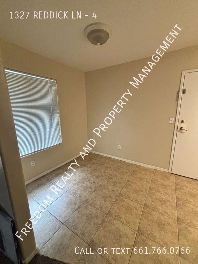 1327 Reddick Ln #4 - Photo 7 of 11