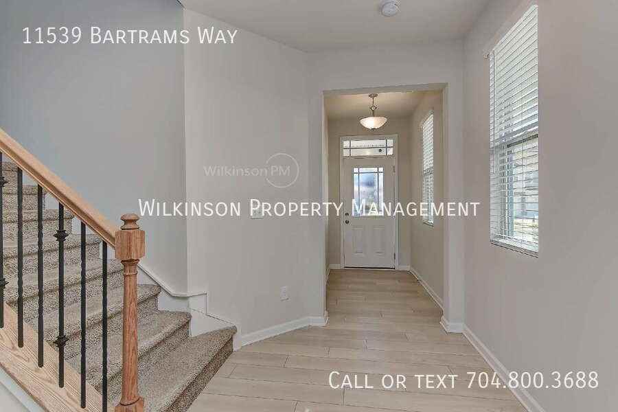 11539 Bartrams Way - Photo 4 of 37