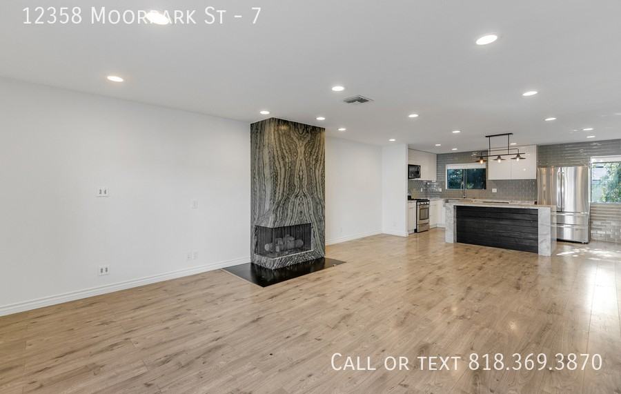 12358 Moorpark St #7 - Photo 3 of 35