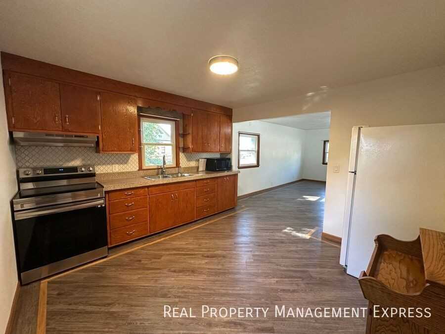 312 S 1st Ave - Photo 7 of 27