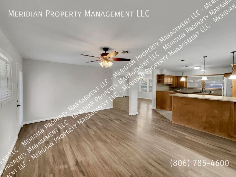 4914 11th St - Photo 6 of 31