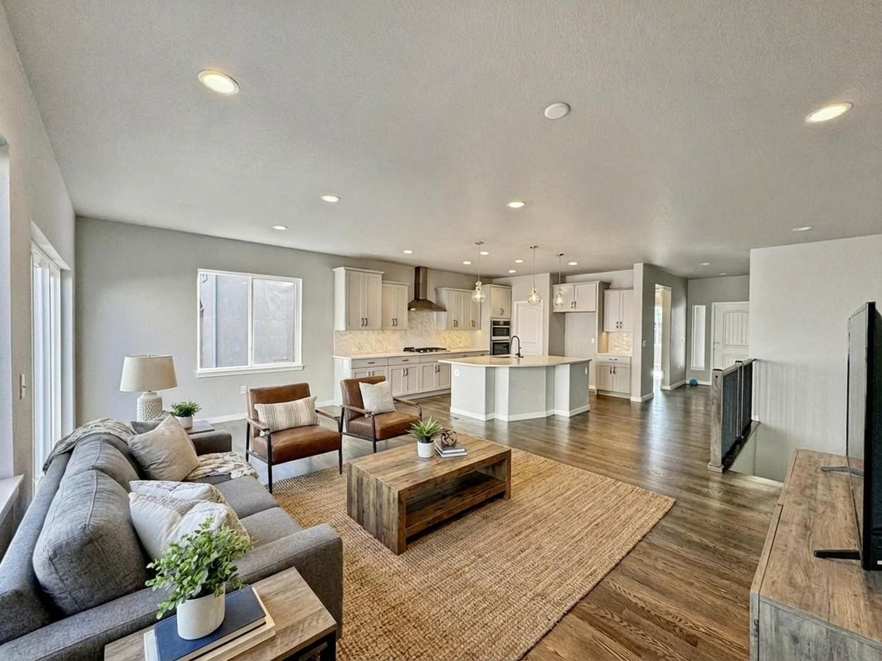 8633 Noreen Falls Dr - Photo 4 of 22