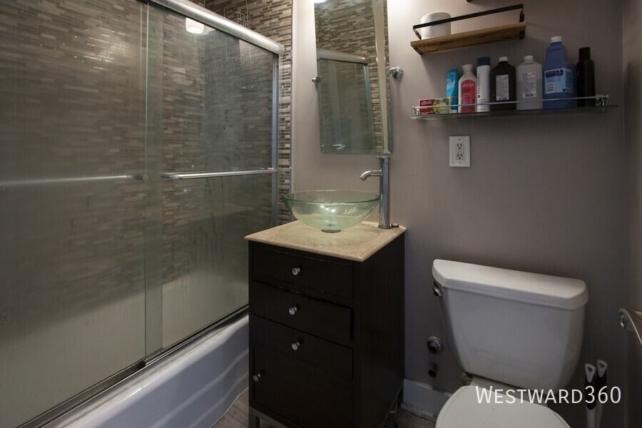 1355 N Sandburg Ter #2208D - Photo 7 of 10