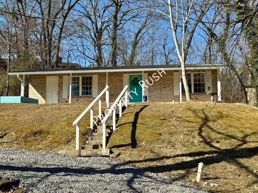 3531 Sleepy Hollow Rd