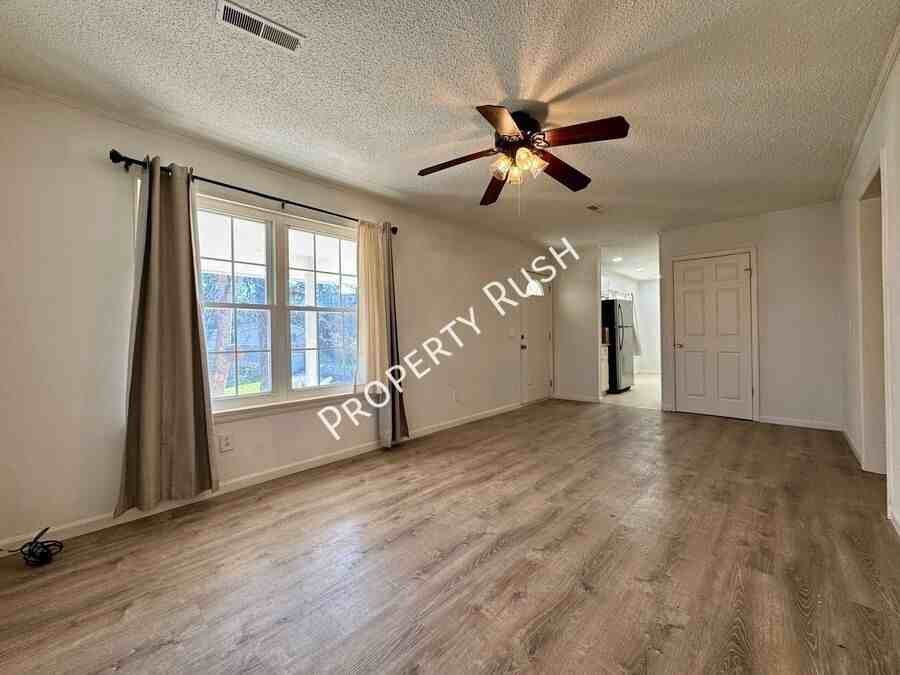 3531 Sleepy Hollow Rd - Photo 7 of 22