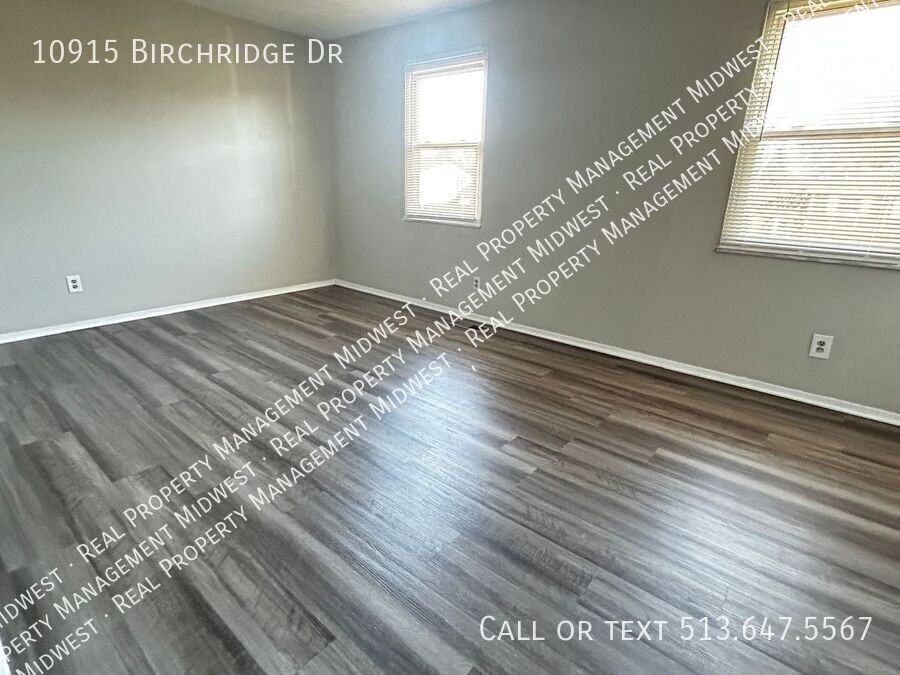 10915 Birchridge Dr - Photo 3 of 17