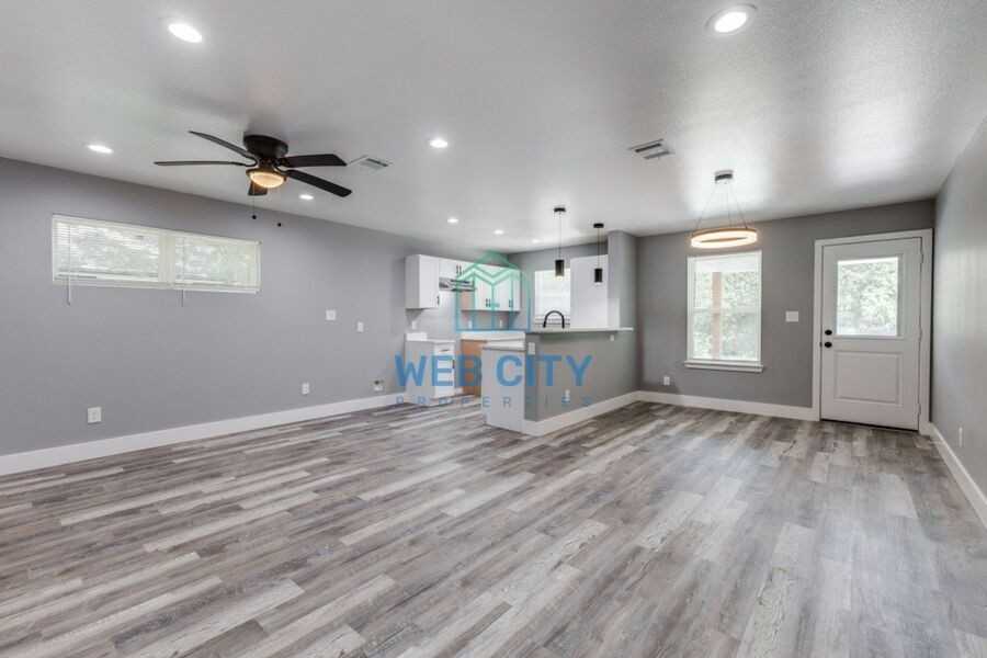 13329 Lenosa Ln - Photo 2 of 12