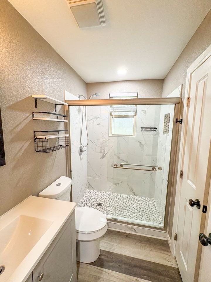 110 Brewster St - Photo 4 of 6