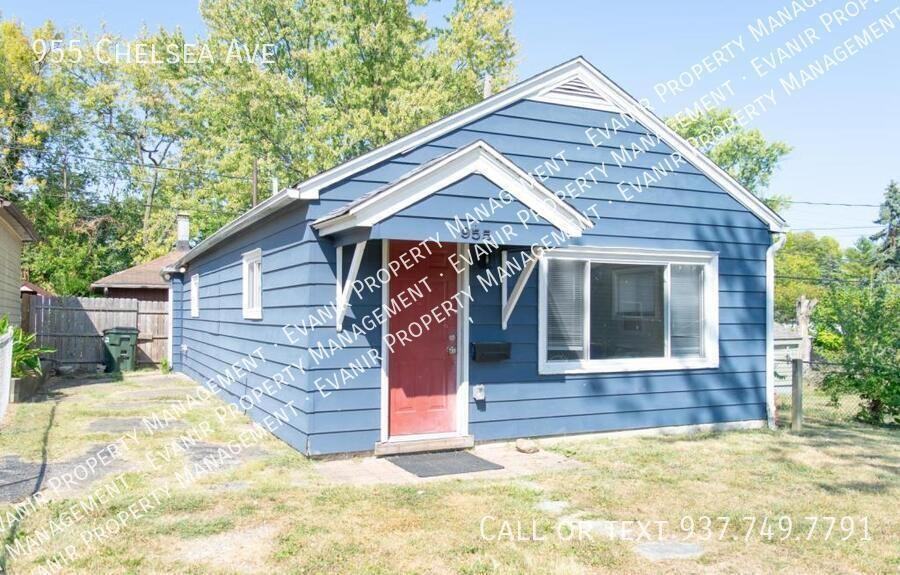 955 Chelsea Ave - Photo 2 of 13