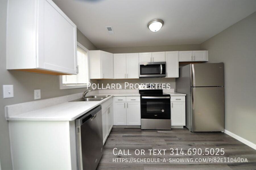 1070 Arlington Way - Photo 4 of 34