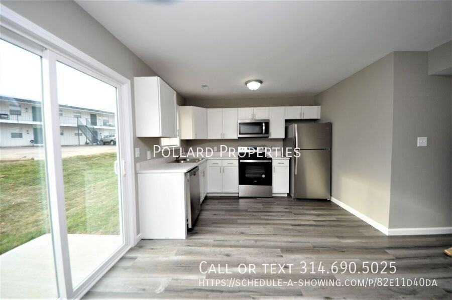 1070 Arlington Way - Photo 6 of 34