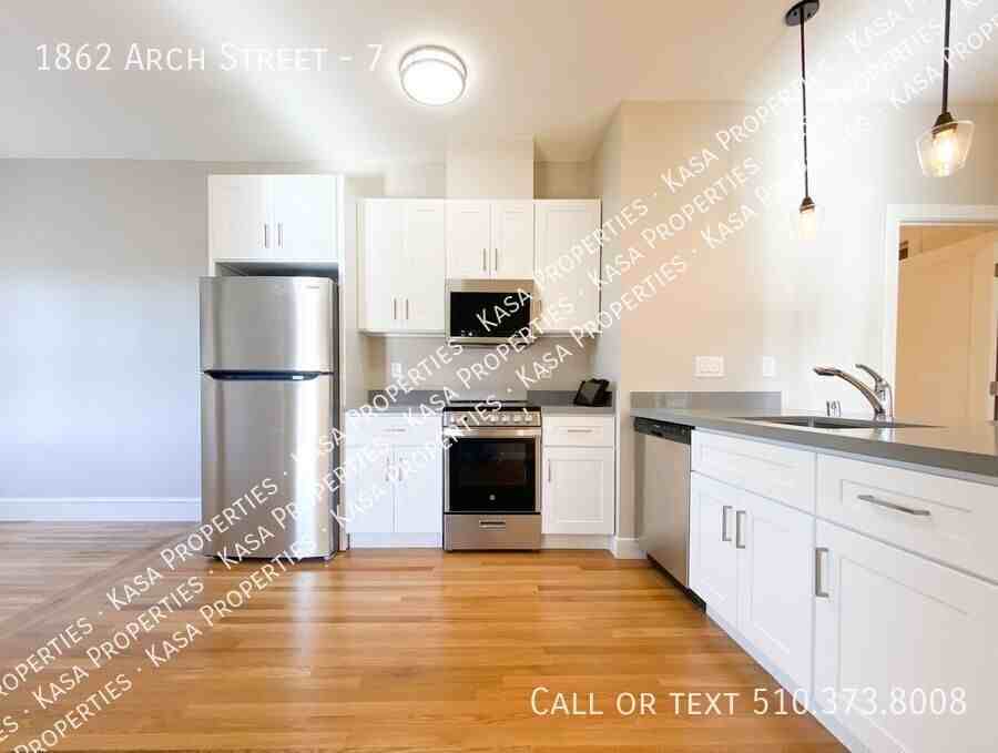 1862 Arch St - Photo 7 of 16