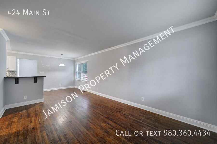 424 Main St - Photo 2 of 18