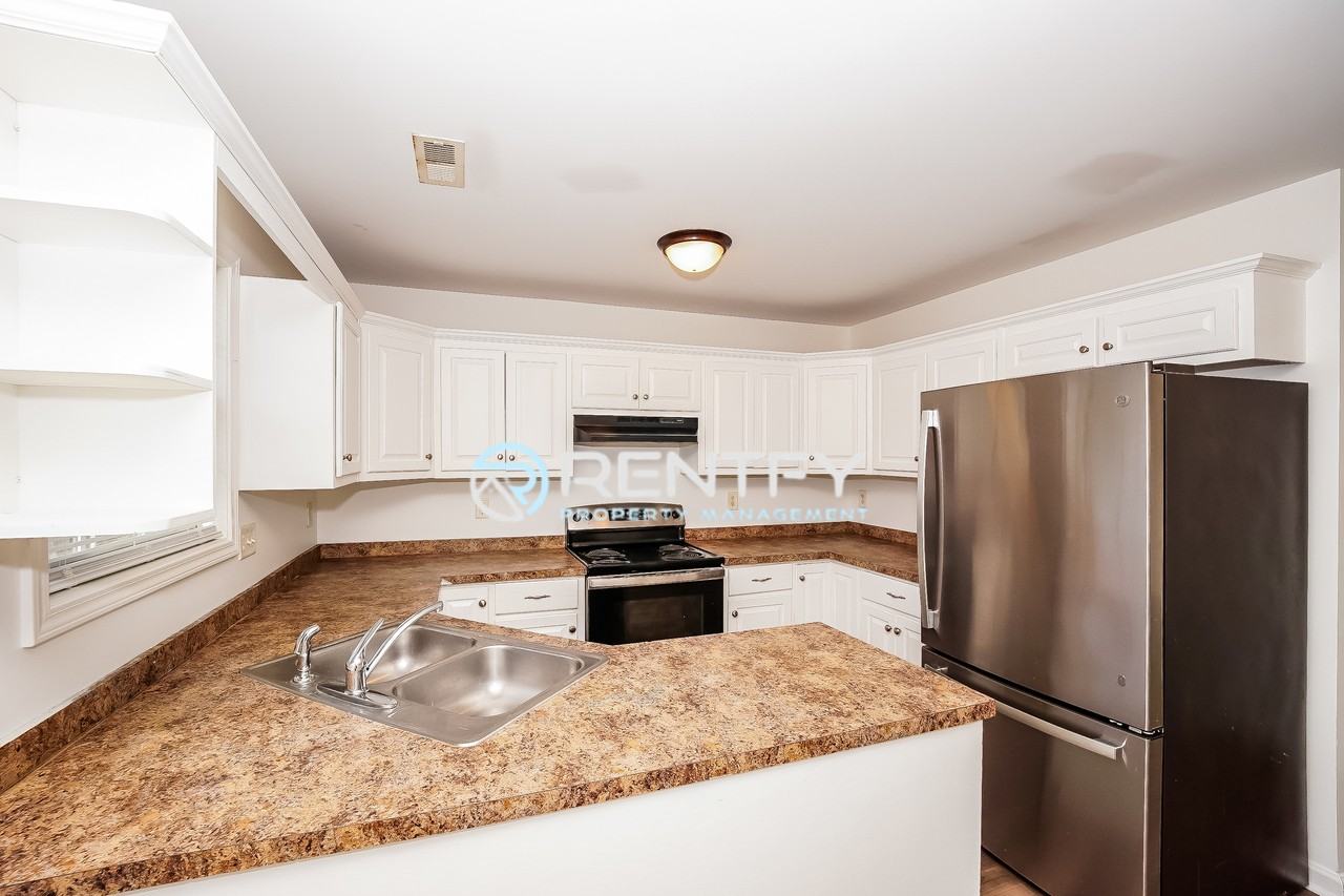 1110 Mason St - Photo 5 of 21