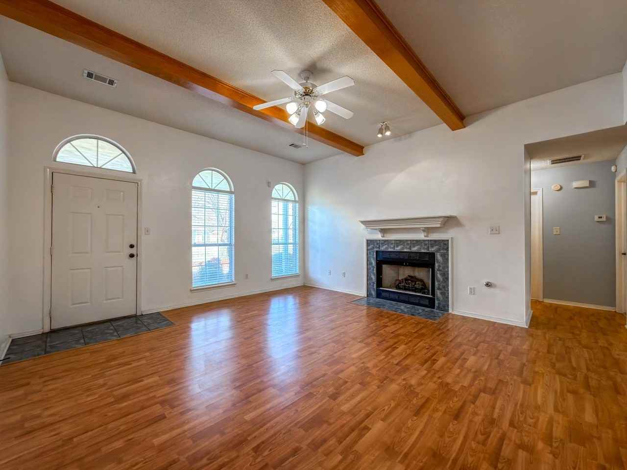 7713 S 24th St - Photo 3 of 21