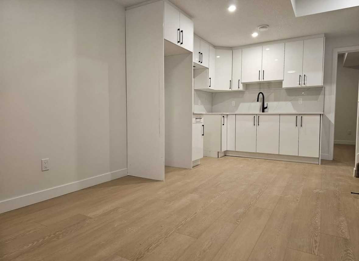 15315 95 Ave Nw Bsmt #1BS - Photo 2 of 7