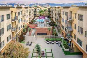 featured image of 5600 Wilshire Blvd