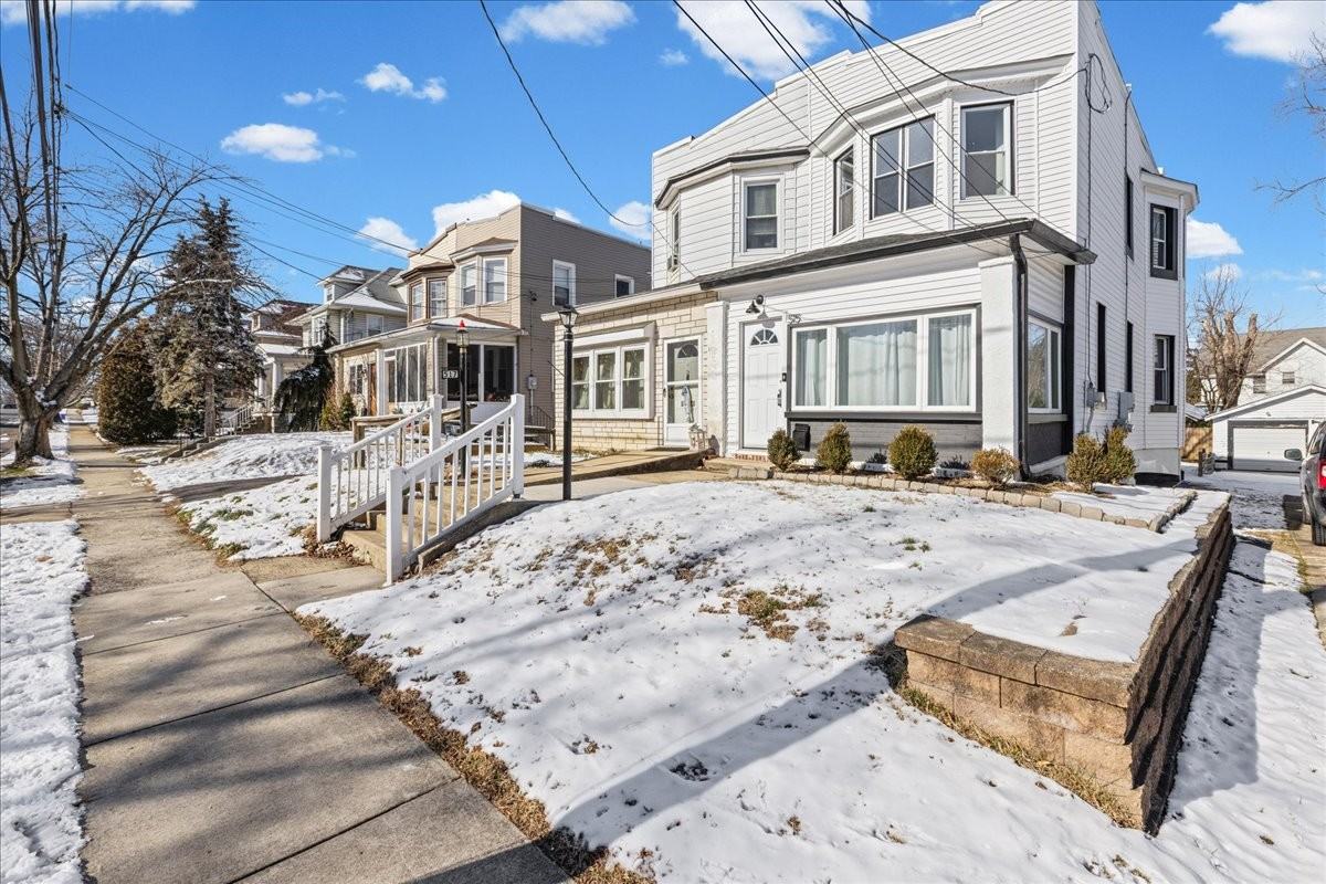 515 Harrison Ave #1 - Photo 2 of 50