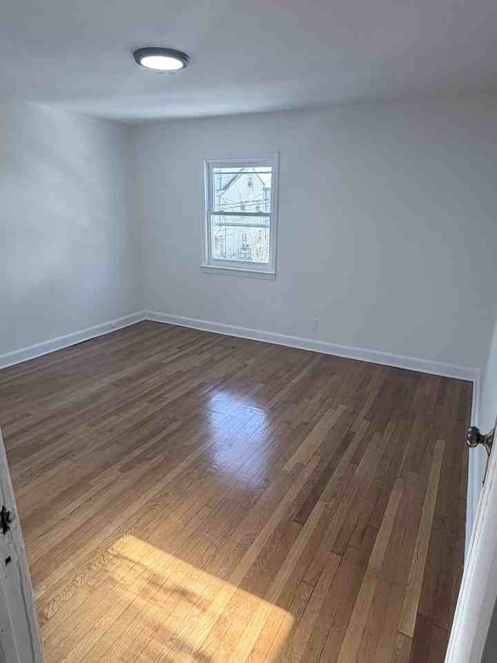 78-80 Hanford Street - Right Side - Photo 4 of 6