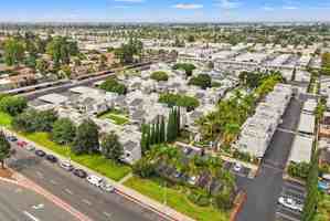 featured image of 1250 Adams Ave