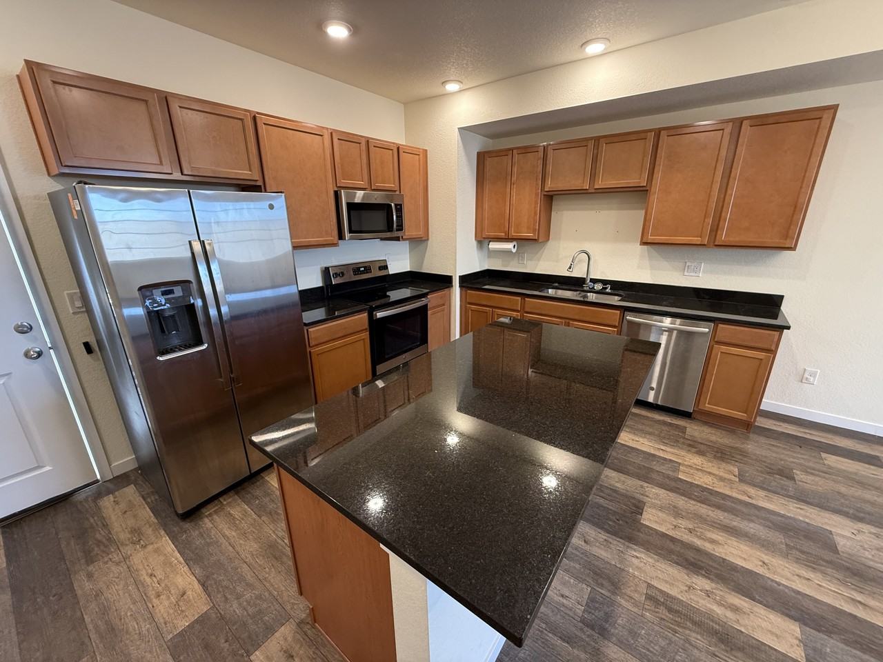 885 E 98th Ave #1 - Photo 4 of 18