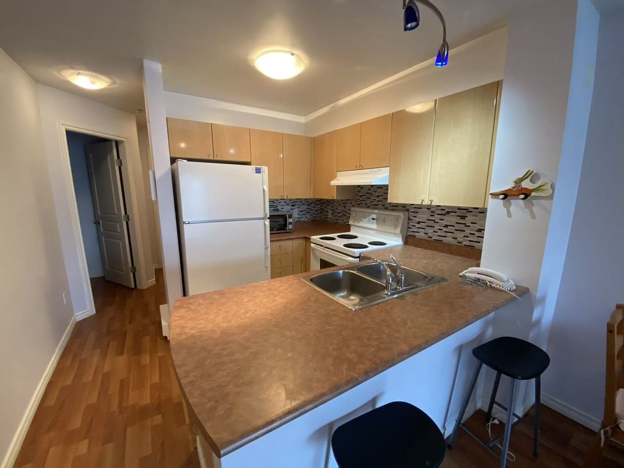 3278 Heather Street #412 - Photo 5 of 11