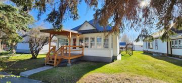 featured image of 207 1st Ave E #1