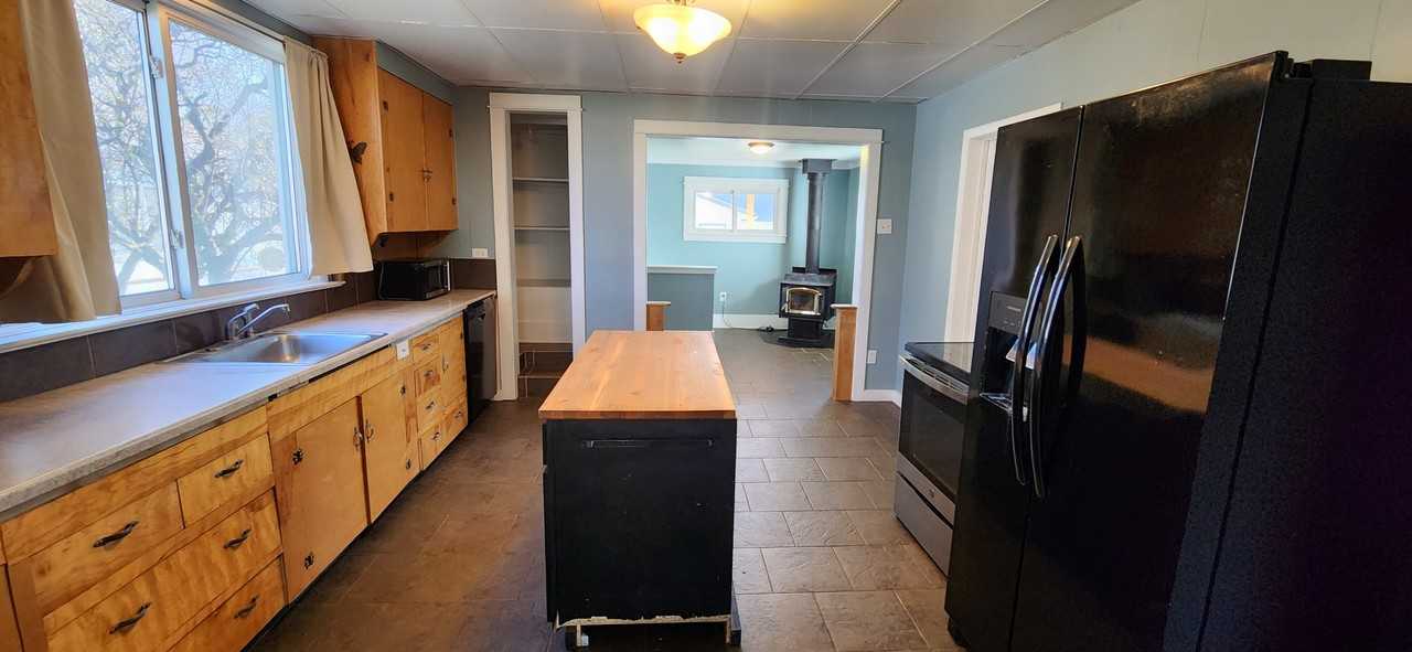 207 1st Ave E #1 - Photo 3 of 30