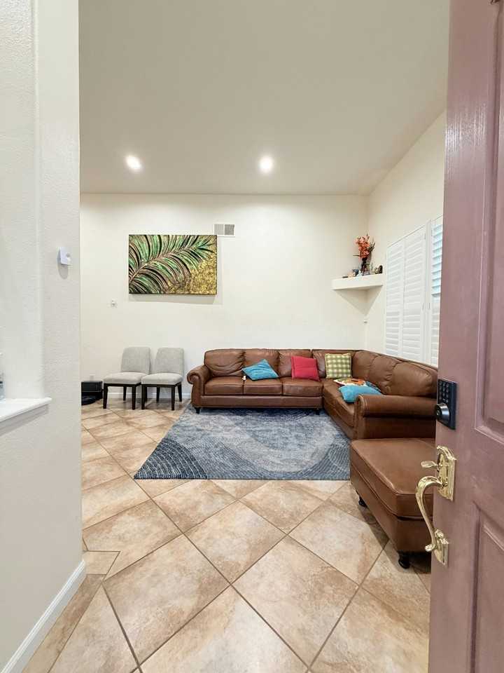 4150 Munoz Court - Photo 5 of 19