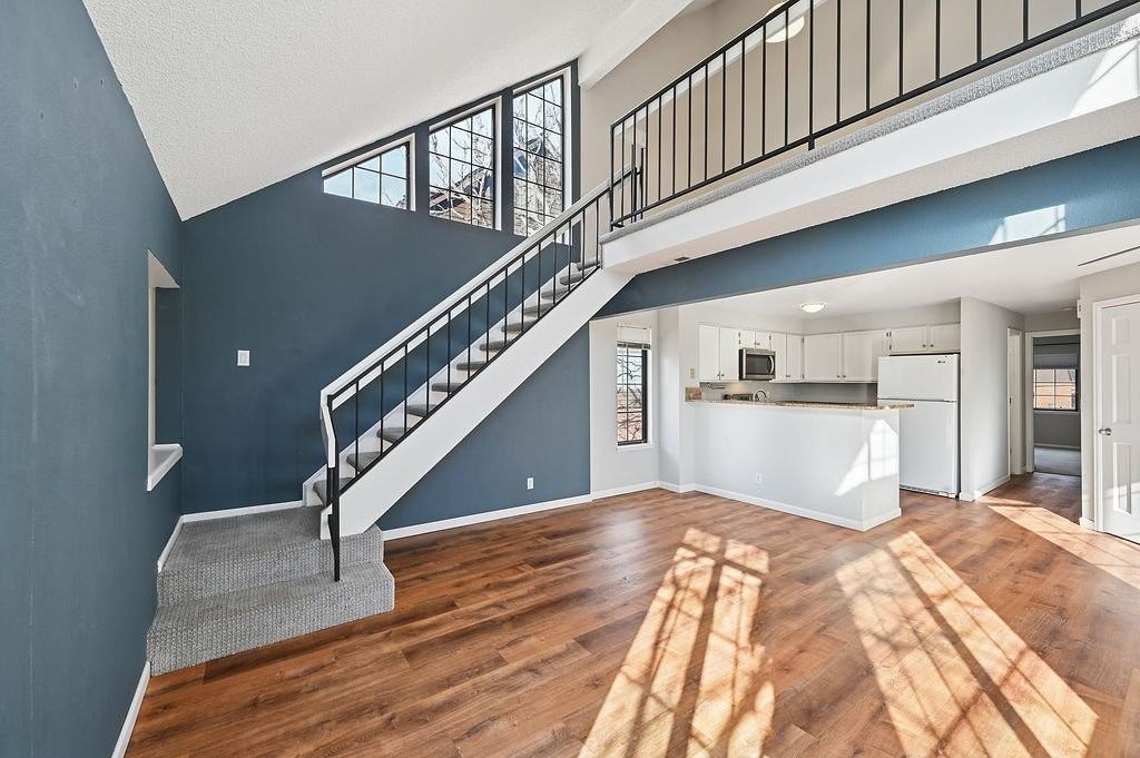 844 South Vance Street, Unit B - Photo 2 of 22