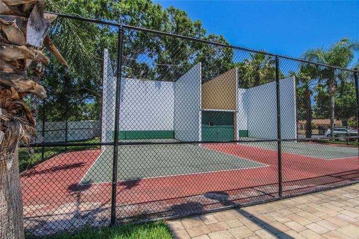 138 Hunter Lake Drive, Unit H - Photo 5 of 23