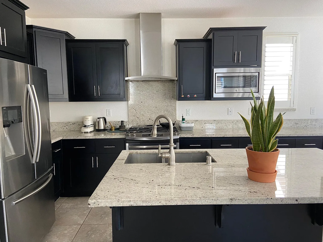 1047 Bridlewood Dr #1 - Photo 6 of 15