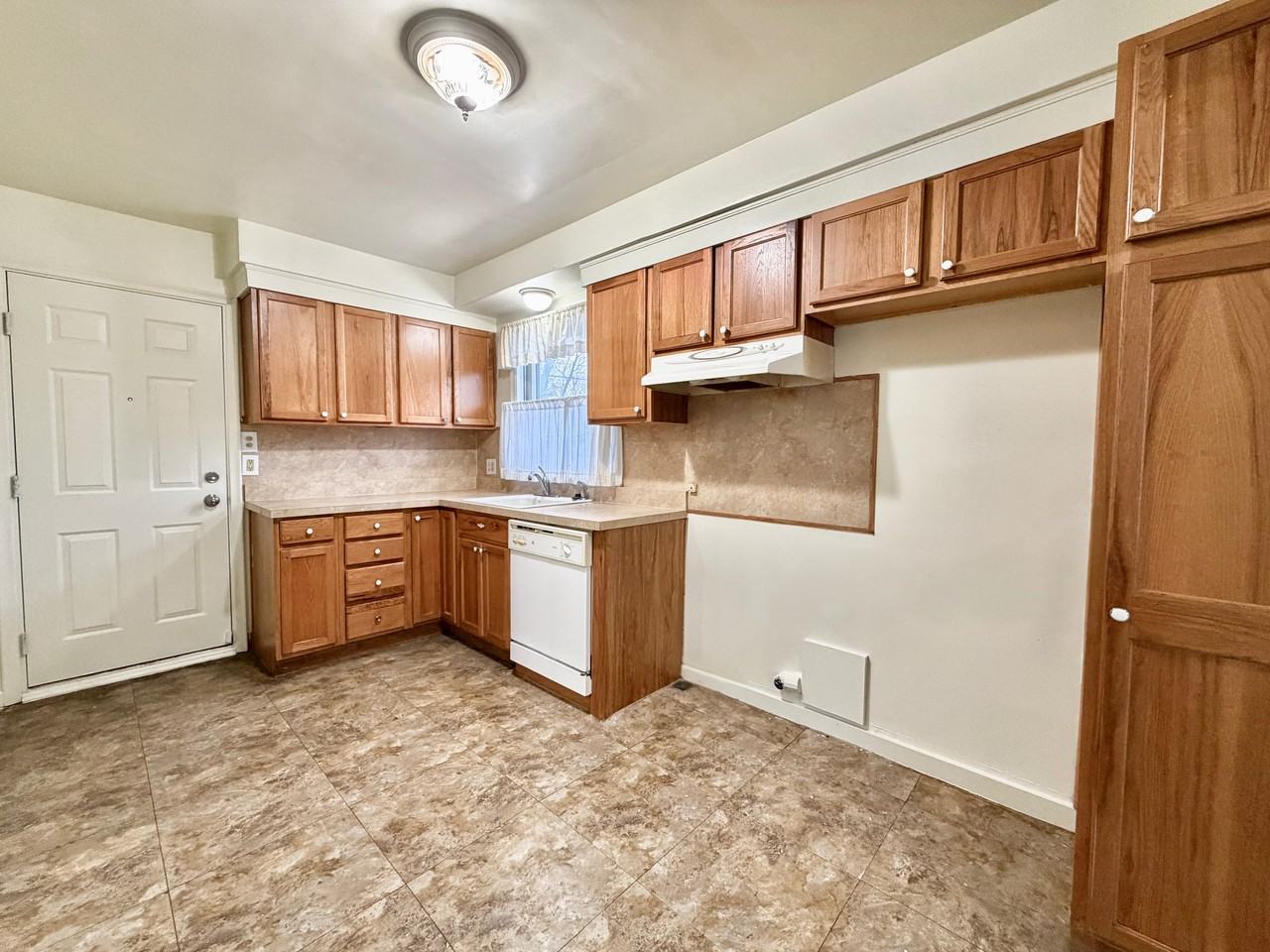 3114 Cherokee Ave #3114 - Photo 7 of 20