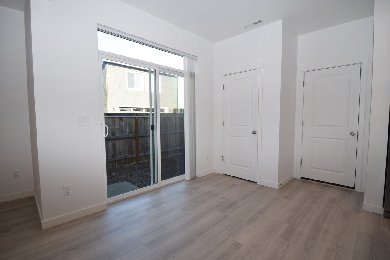 1400 S 29th Blvd #1 - Photo 6 of 43