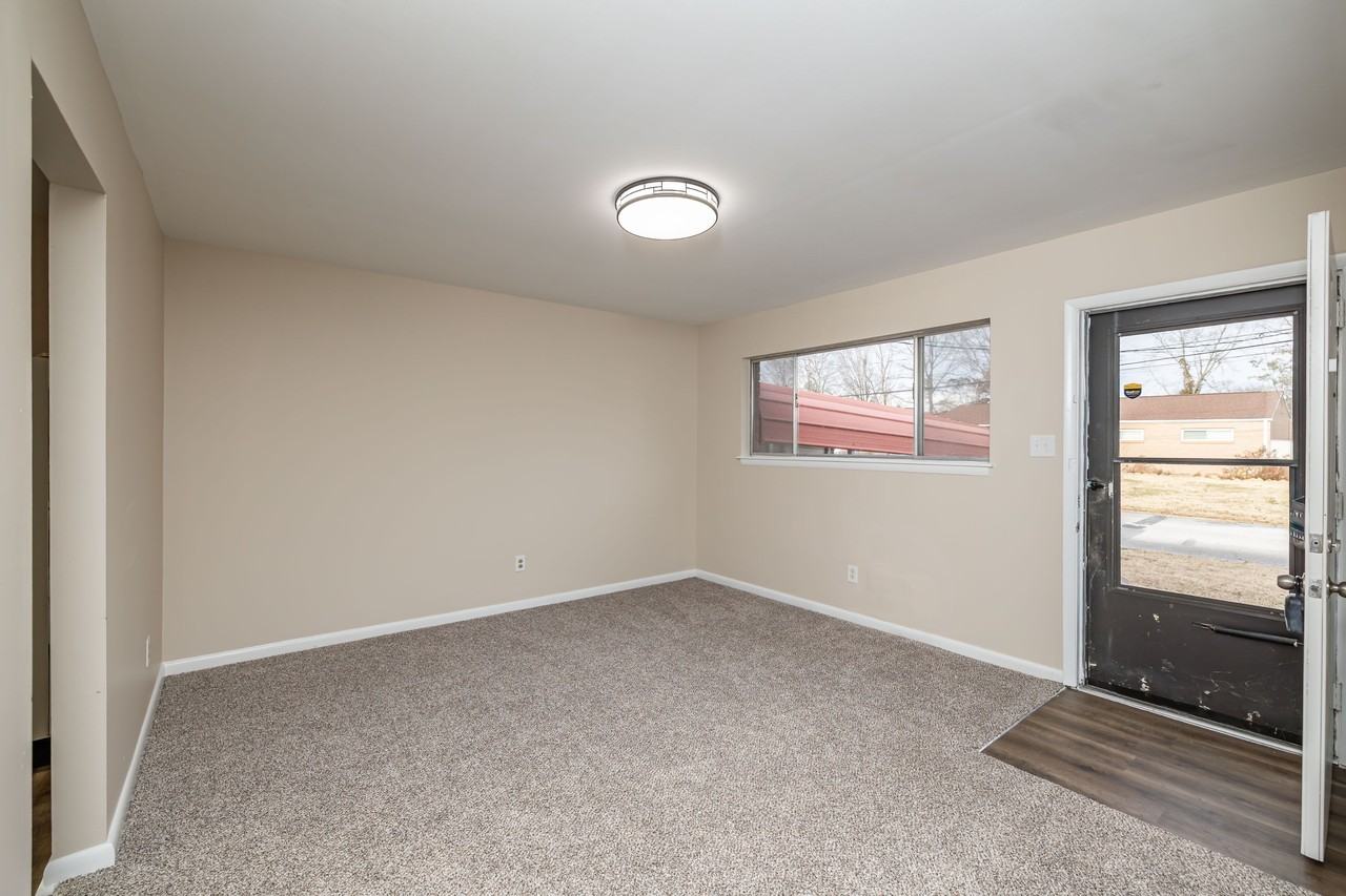 3945 Starboard Rd #1 - Photo 6 of 46