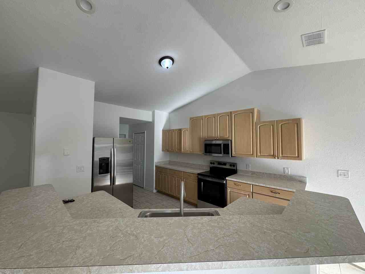 3614 Cordova Ter #1 - Photo 5 of 20