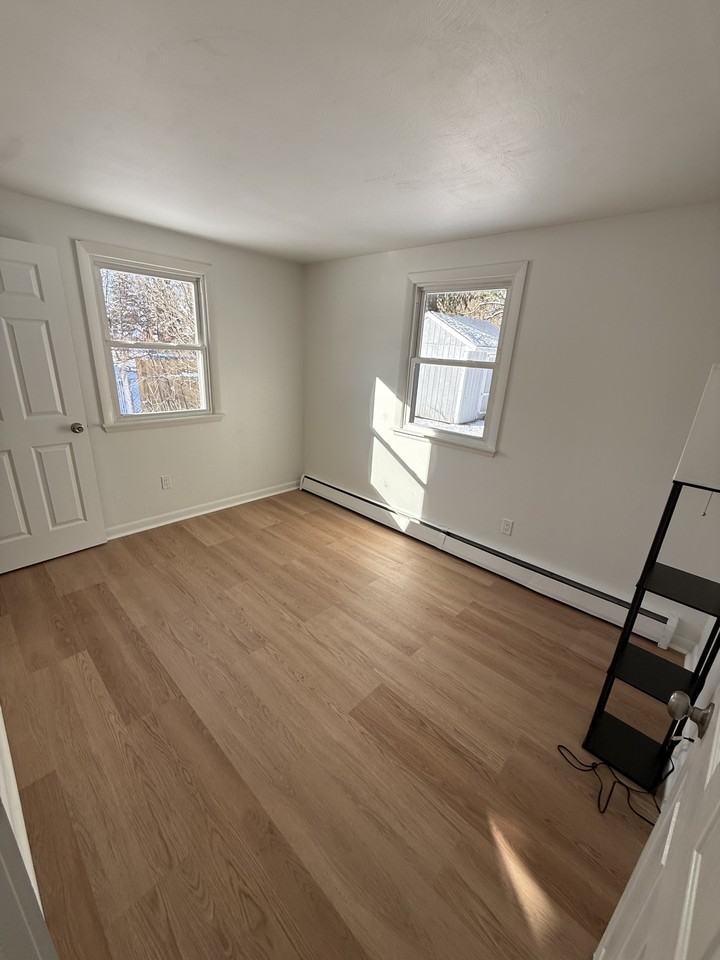 27 Alpine Dr #NA - Photo 2 of 14