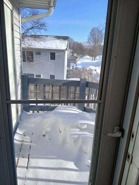 126 Urbandale Pkwy - Photo 2 of 16