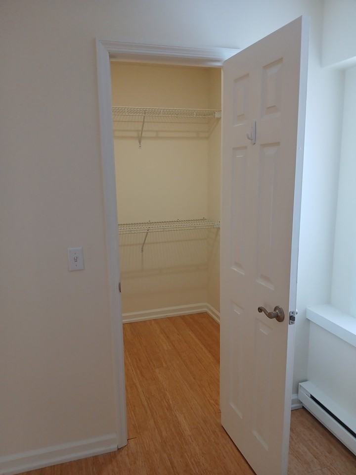 126 Urbandale Pkwy - Photo 7 of 16