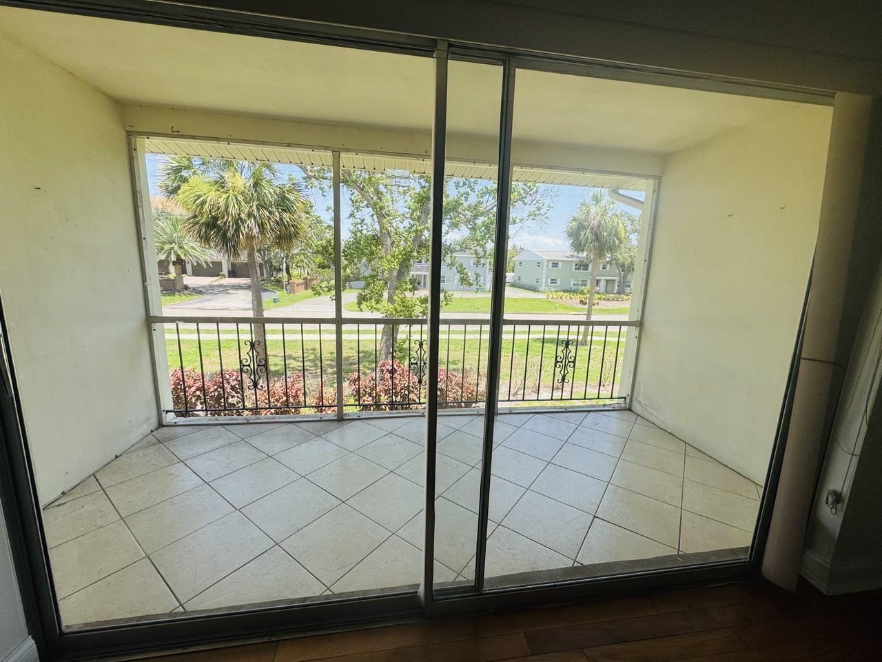 4500 Overlook Dr Ne #210 - Photo 2 of 9