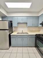 featured image of 510 Holiday Dr #106