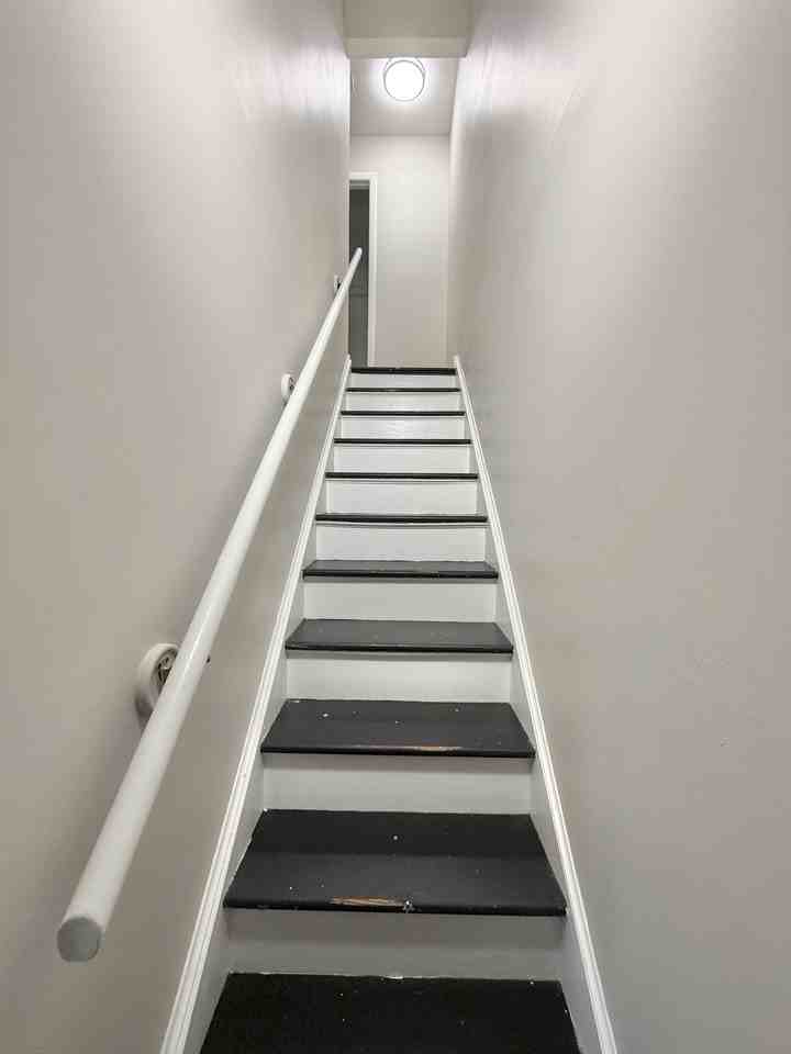 510 Holiday Dr #106 - Photo 7 of 12