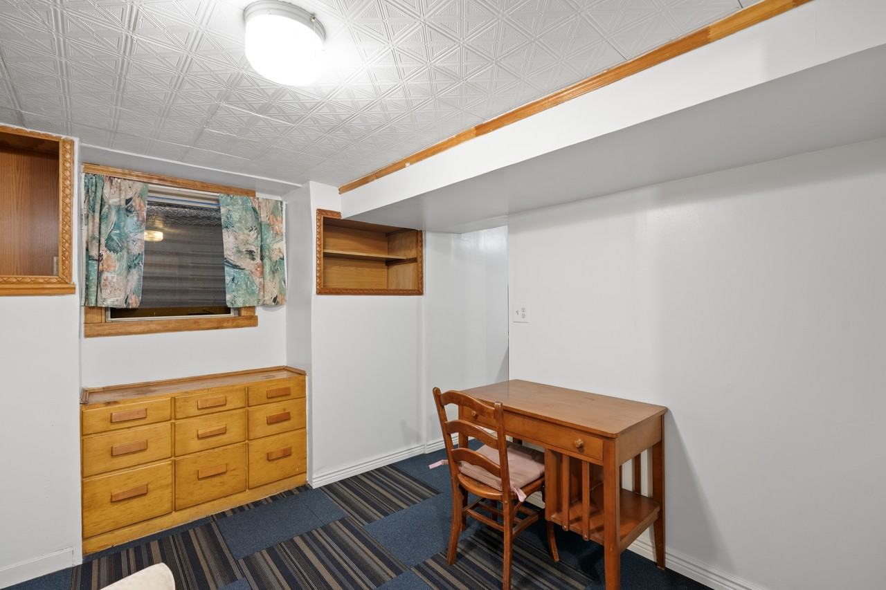 1072 W 400 N - #Down - FO - Photo 4 of 18