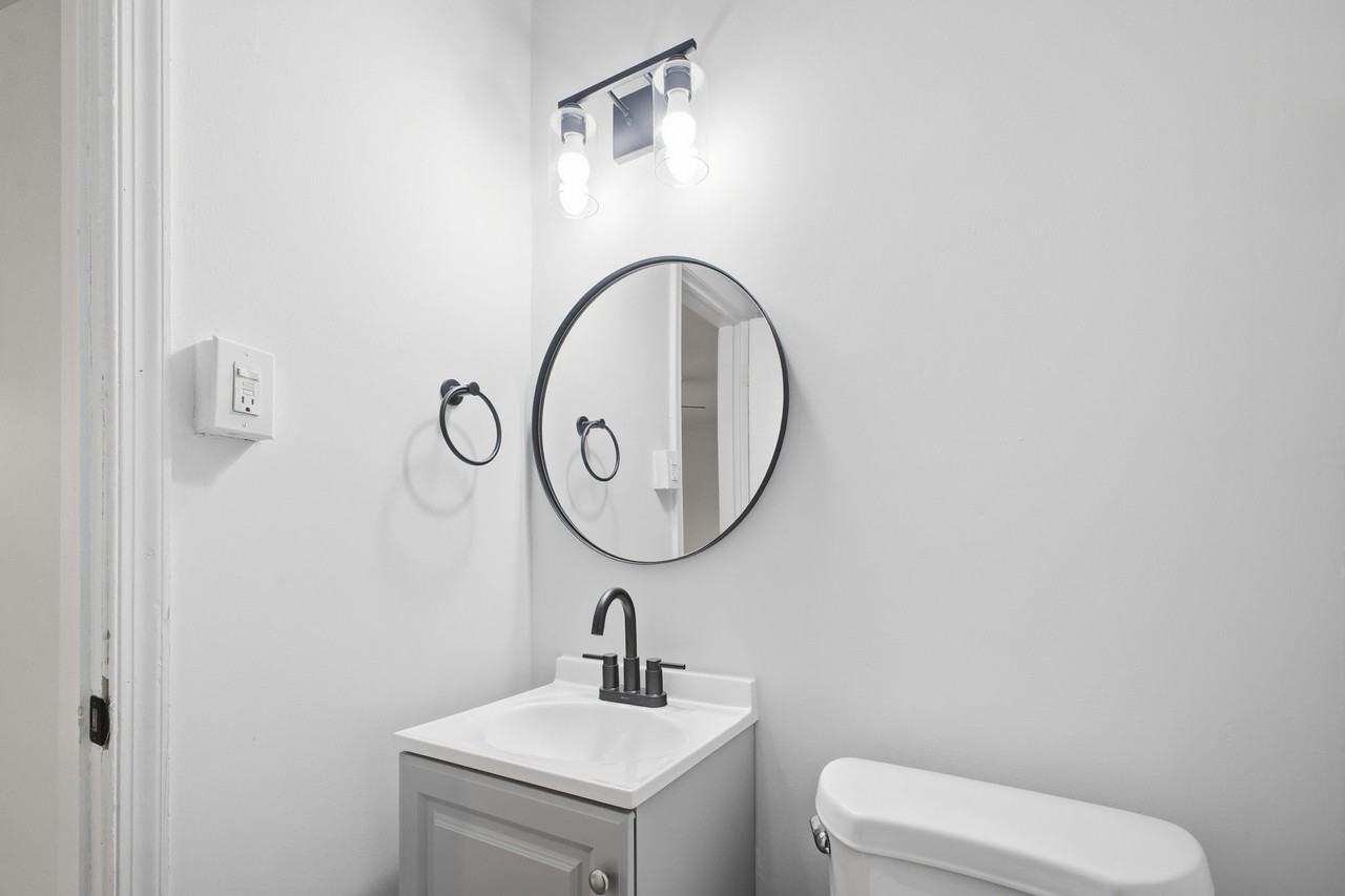 2065 East Ocean View Ave - Photo 5 of 15